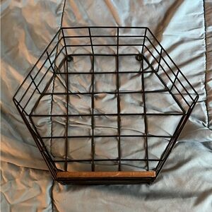Black Wire Wall Shelf with Wooden Base